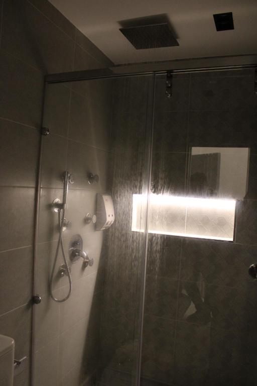 Koupelna v ubytování Elite Hotel