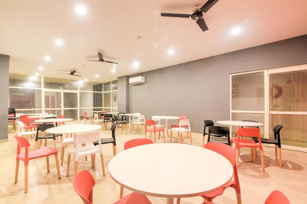 Fotografie z fotogalerie ubytování Super Collection O Jps Grand Hotel Near Dwarka Metro Station v Novém Dillí