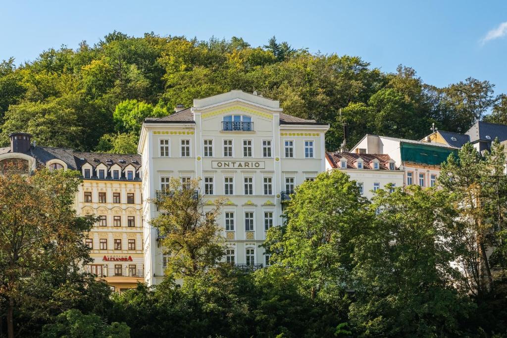 Budova, v ktorej sa hotel nachádza