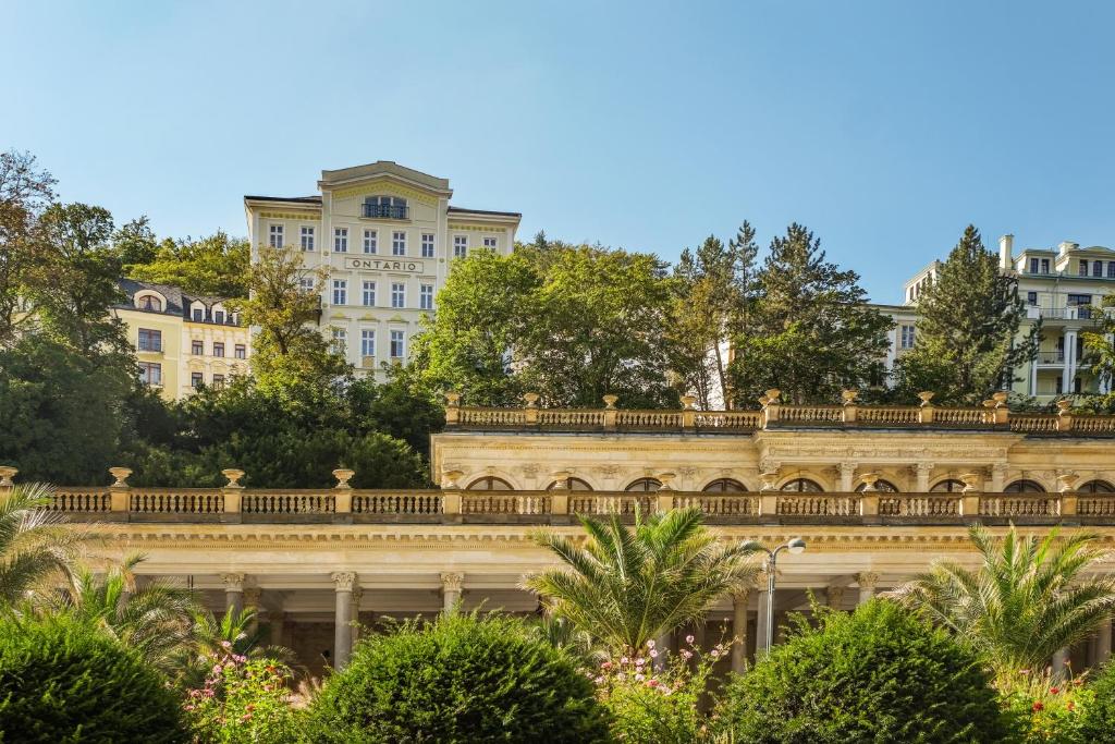 Vonkajšia záhrada v ubytovaní Hotel Ontario
