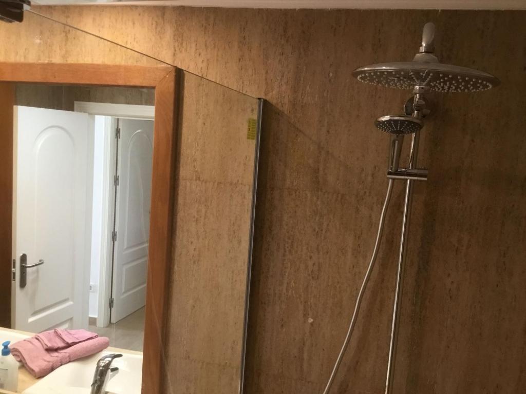 A bathroom at Casa Veratense Atico Vera Naturista is 100 feelgood in Vera Playa