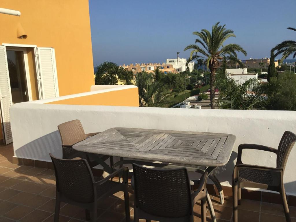 A balcony or terrace at Casa Veratense Atico Vera Naturista is 100 feelgood in Vera Playa