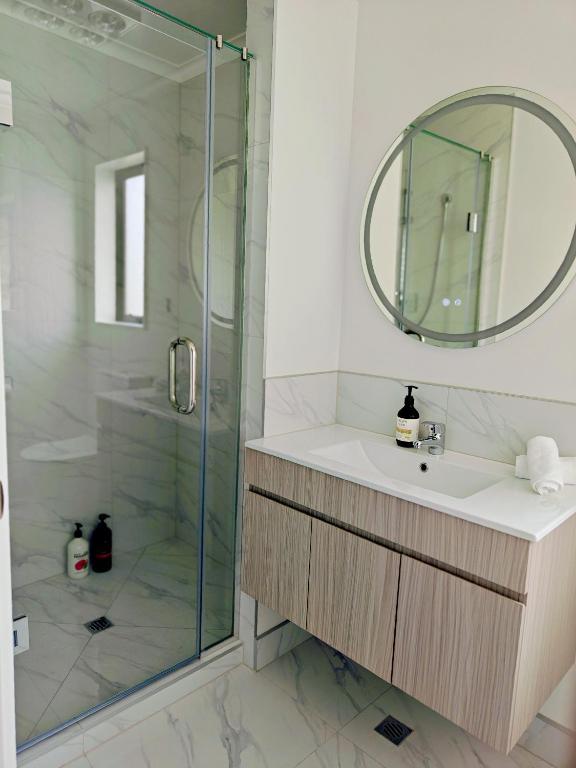 New Built Gem in Hillcrest - Resim 24