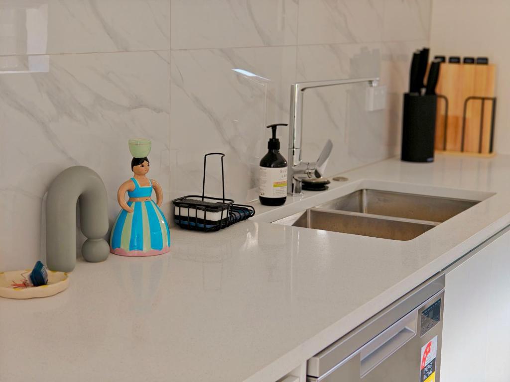 New Built Gem in Hillcrest - Resim 32