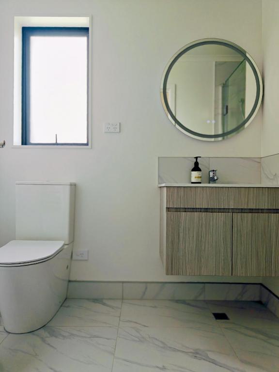 New Built Gem in Hillcrest - Resim 38