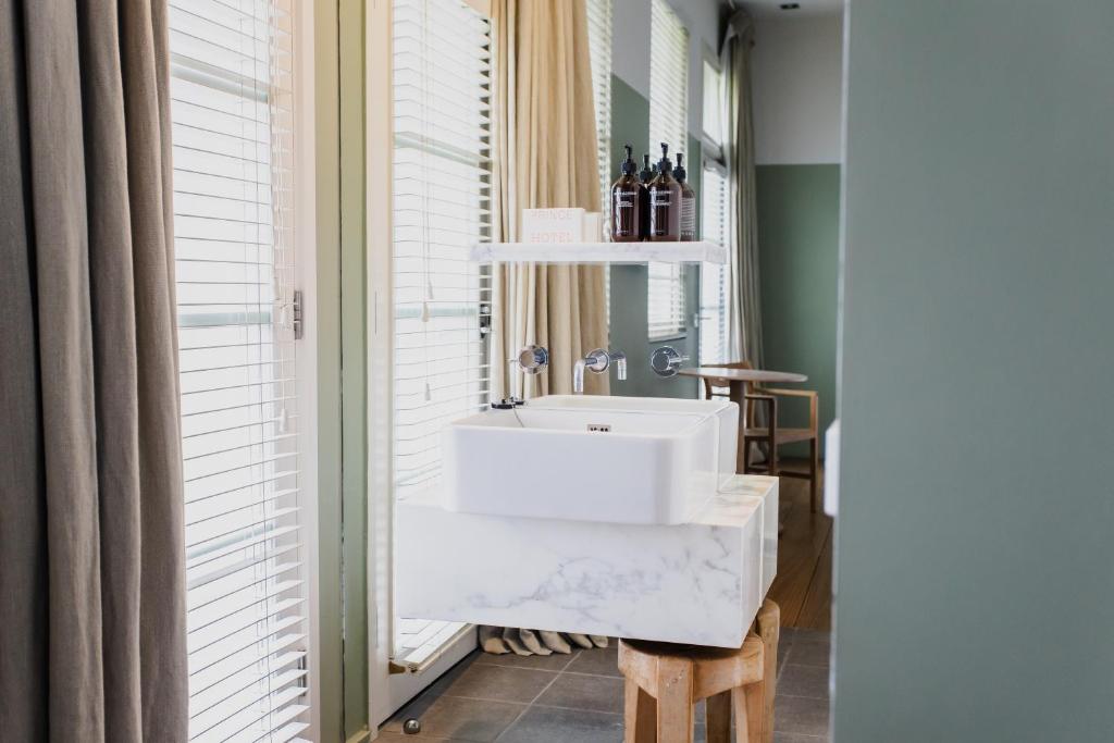 The Prince - Resim 45