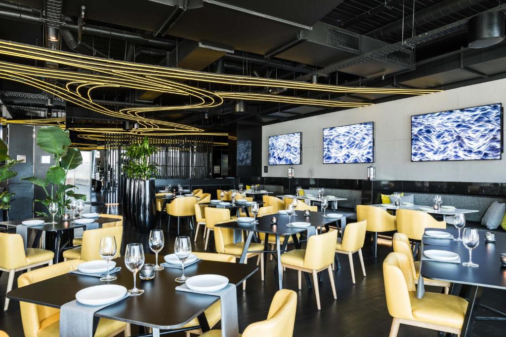 Restaurace v ubytování Peppers Docklands