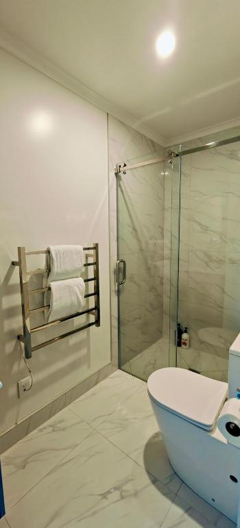 New Built Gem in Hillcrest - Resim 15