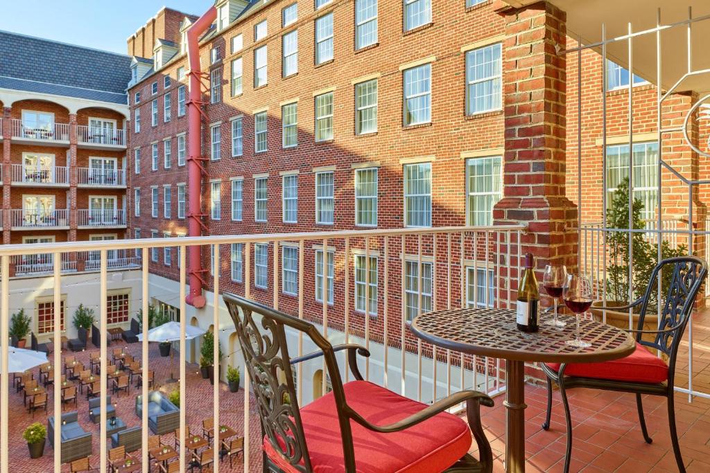 The Alexandrian Old Town Alexandria, Autograph Collection - 