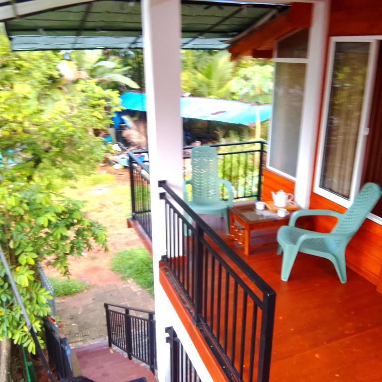 Balkón nebo terasa v ubytování Thusara Guesthouse
