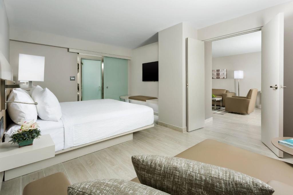 Postel nebo postele na pokoji v ubytování AC Hotel by Marriott San Juan Condado
