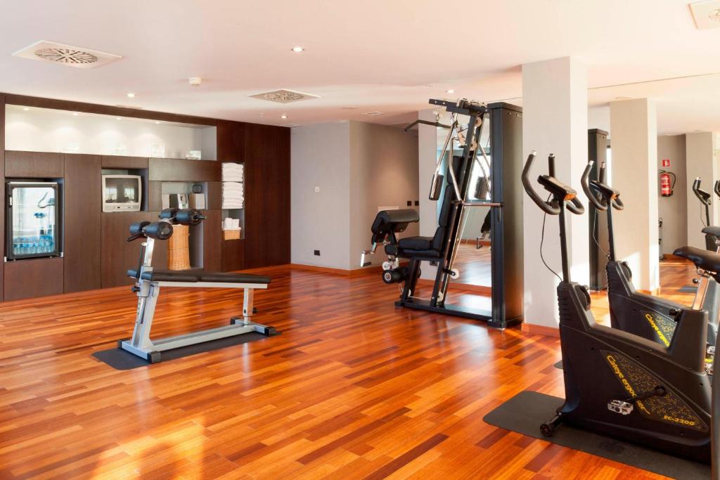 Fitness centrum a/nebo fitness zařízení v ubytování AC Hotel Tarragona by Marriott