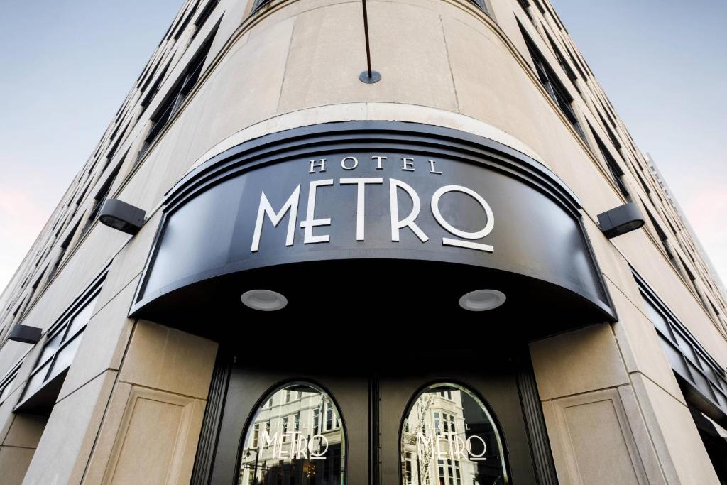Hotel Metro, Autograph Collection - Housity