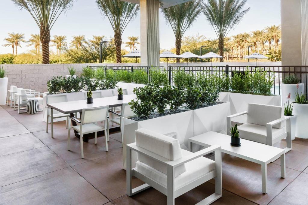 Restaurace v ubytování AC Hotel by Marriott Scottsdale North