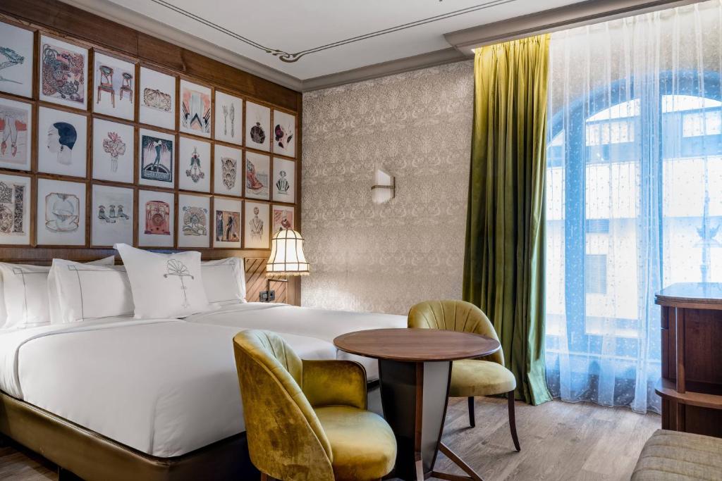 Palacio Santa Clara, Autograph Collection - Resim 19