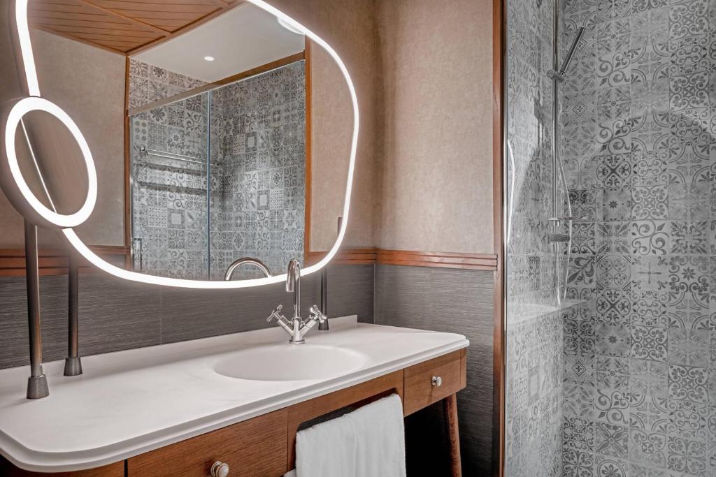 Palacio Santa Clara, Autograph Collection - Resim 25