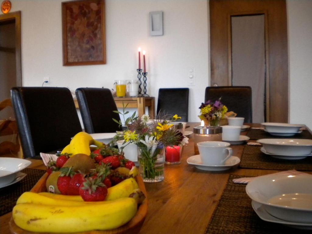 Fotografie z fotogalerie ubytování Outstanding chalet for groups, south facing, breathtaking views - all year round v destinaci Anzere