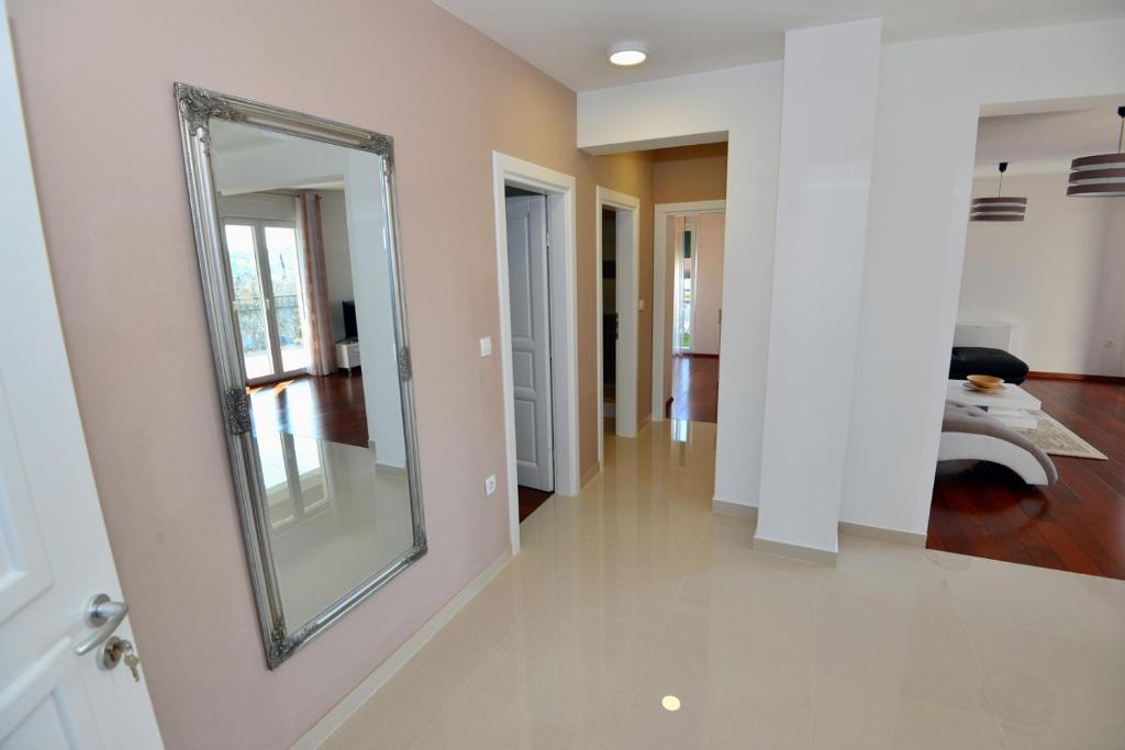 Posteľ alebo postele v izbe v ubytovaní Apartments Villa Coratina
