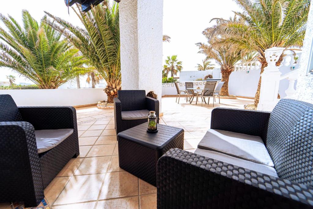 Posezení v ubytování Beautiful Villa Duque With Pool Poris Tenerife South