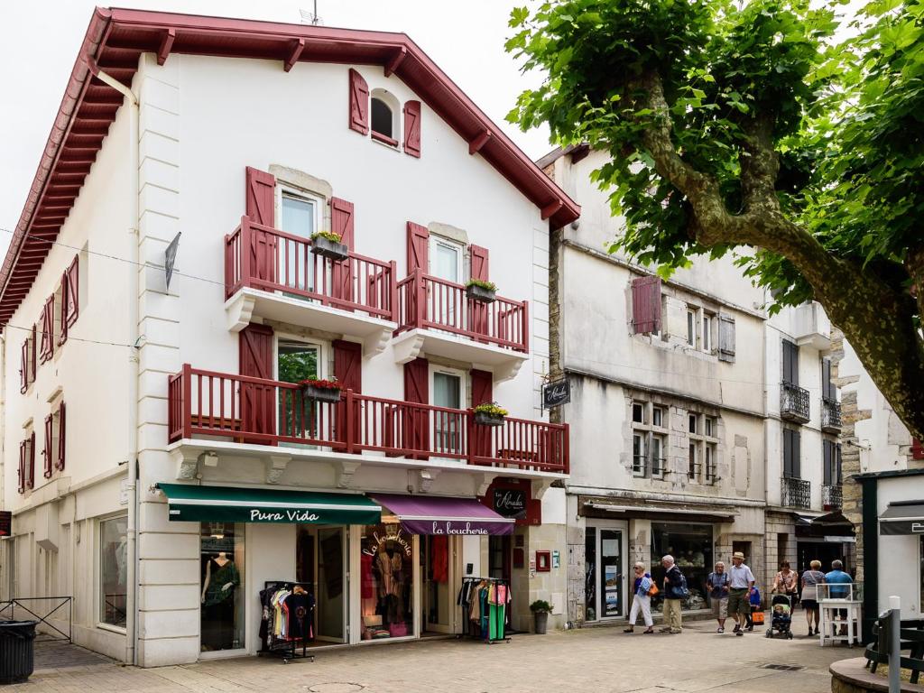 Hotel Les Almadies - Coeur de Ville, Saint-Jean-de-Luz – Tarifs 2023