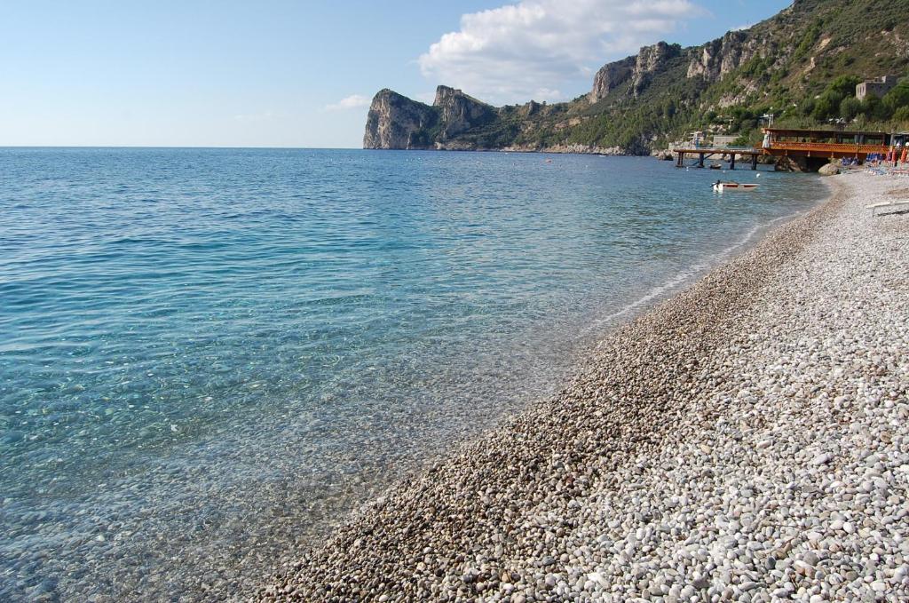 Afbeelding uit fotogalerij van Villaggio Residence Nettuno in Massa Lubrense