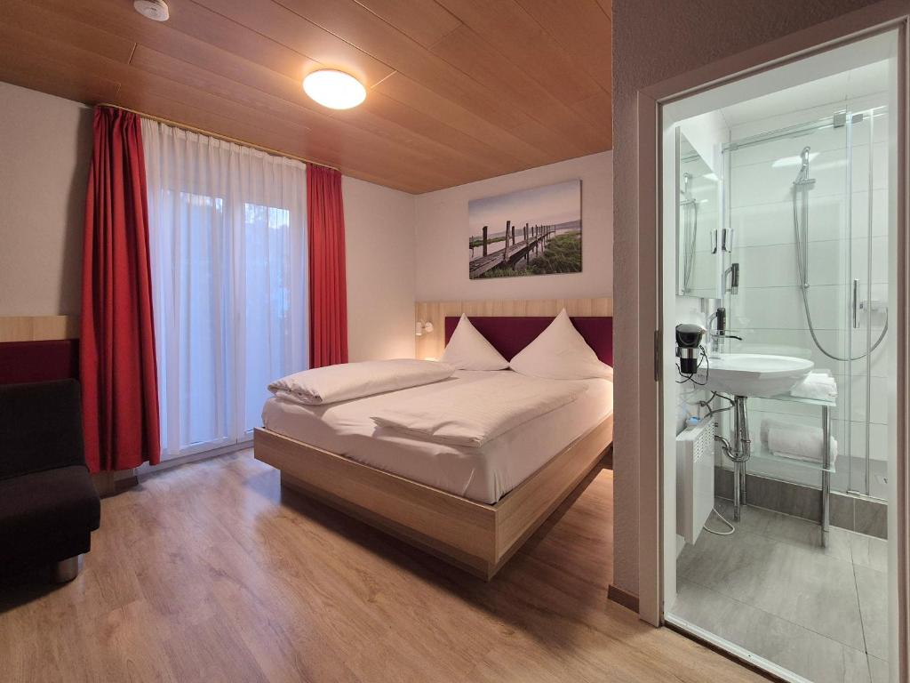 Koupelna v ubytování Hotel Mäuerle