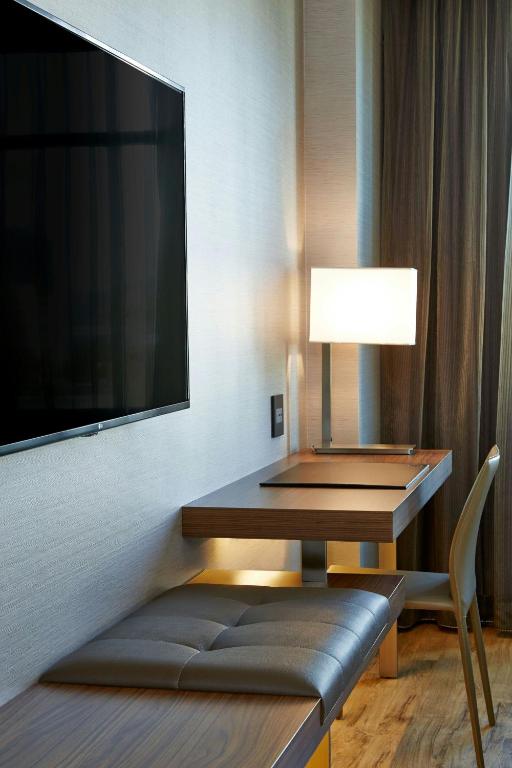 TV a/nebo společenská místnost v ubytování AC Hotel by Marriott Portland Downtown, OR