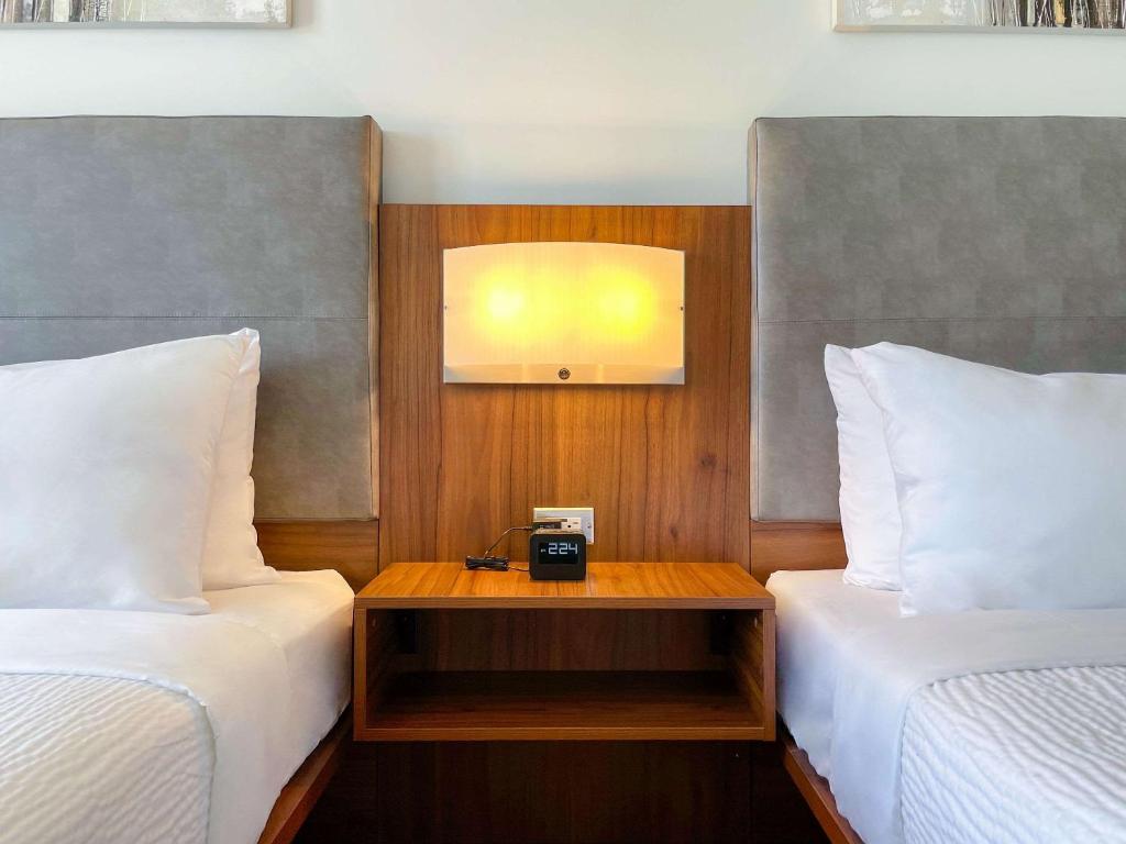 
Standard Queen Room with Two Queen Beds - Non Smoking/No Pets
