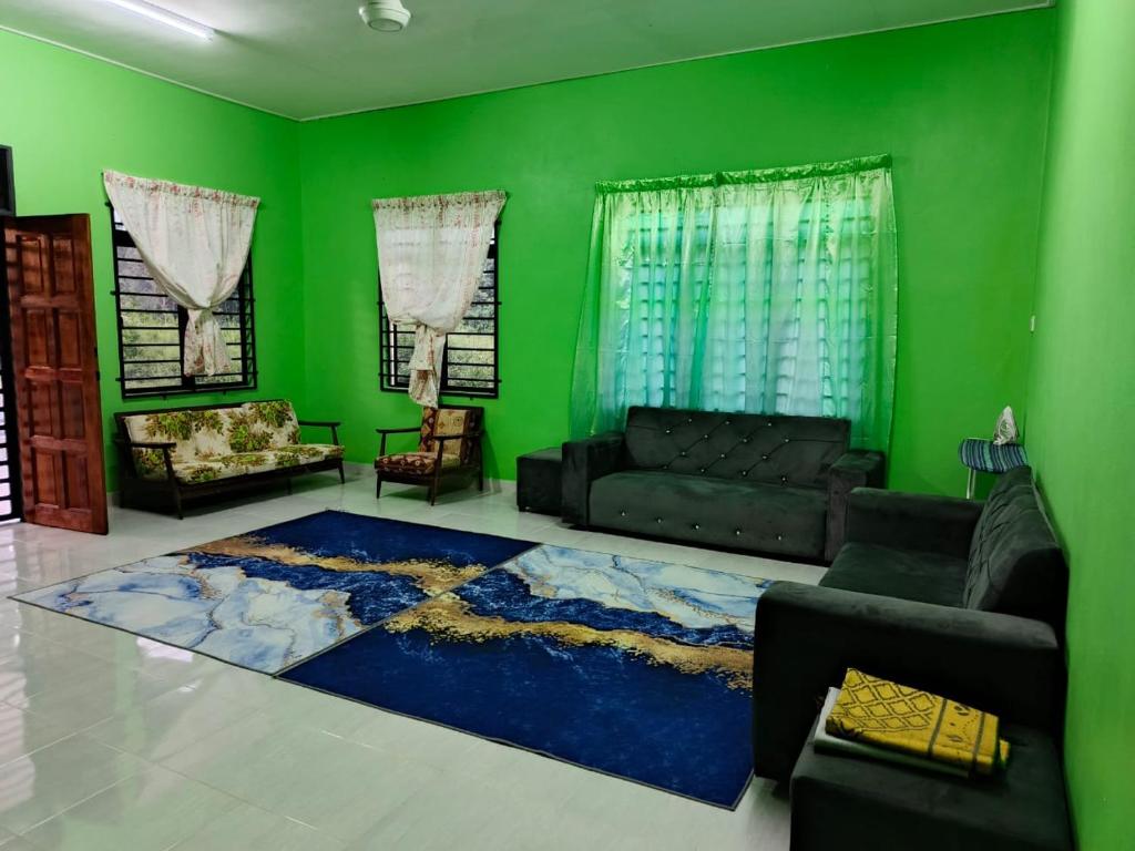 Posezení v ubytování AFNAN Homestay