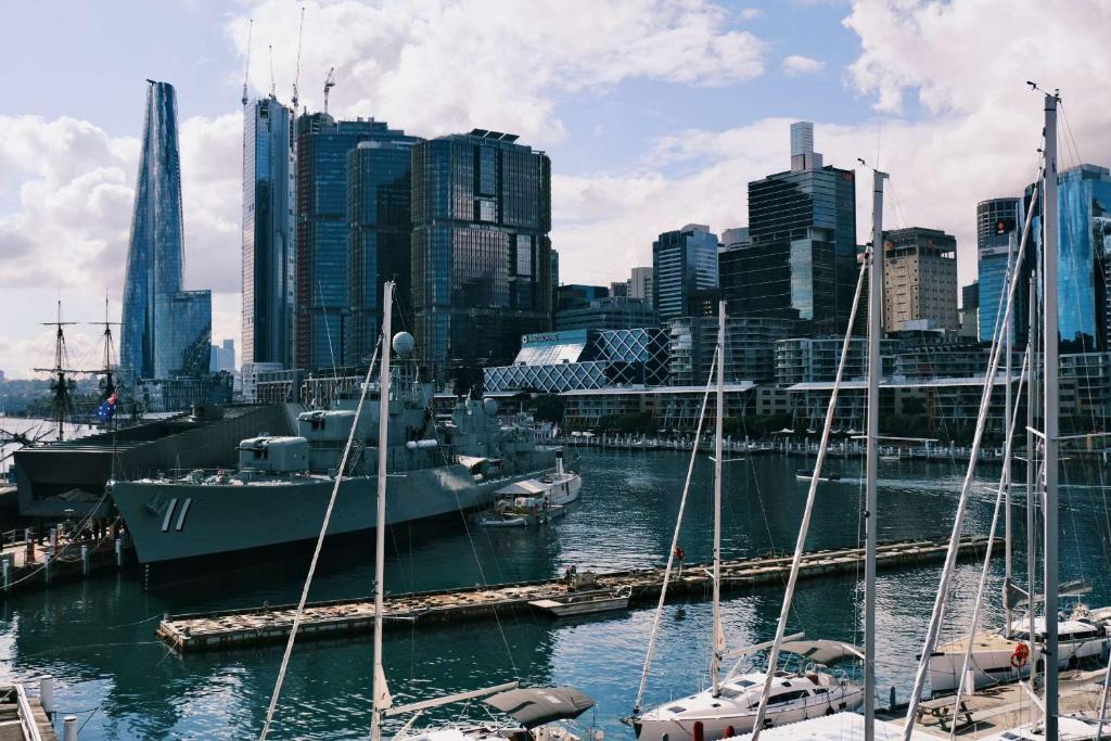 Nespecifikovaný výhled na destinaci Sydney nebo výhled na město při pohledu z hotelu