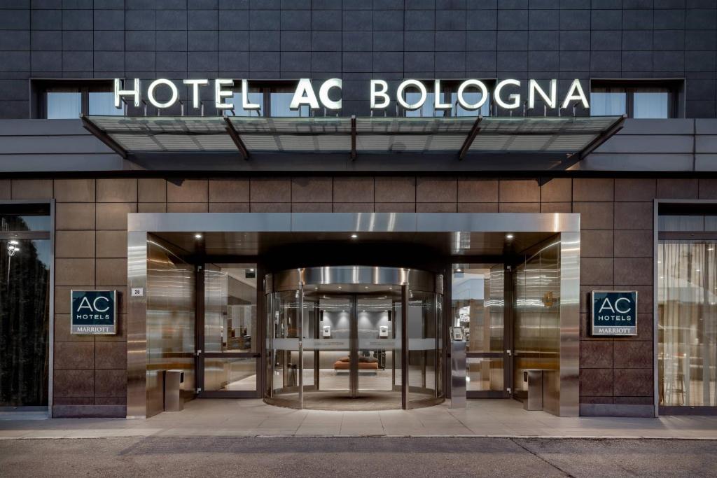 AC Hotel Bologna by Marriott - Resim 7