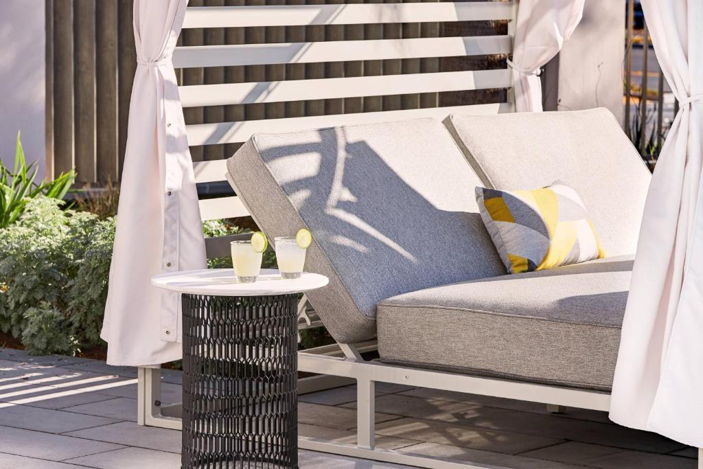AC Hotel by Marriott Pleasanton photo