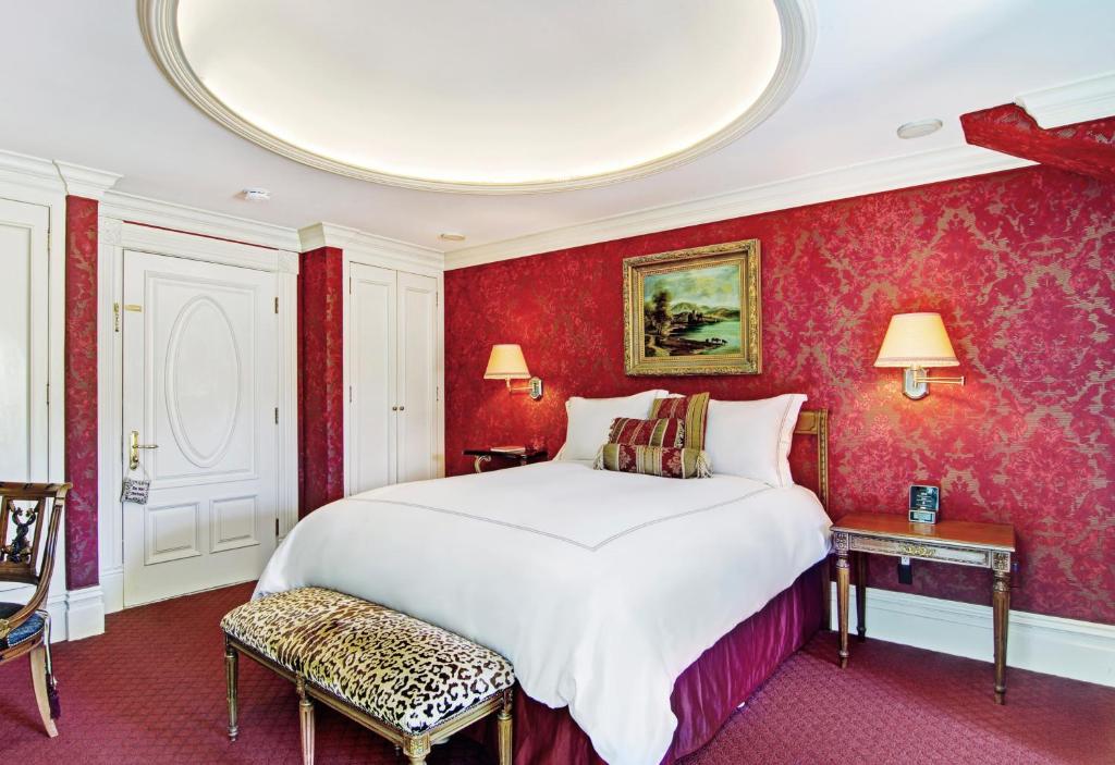 Inn at Depot Hill - Premier Queen Room - Railroad Baron