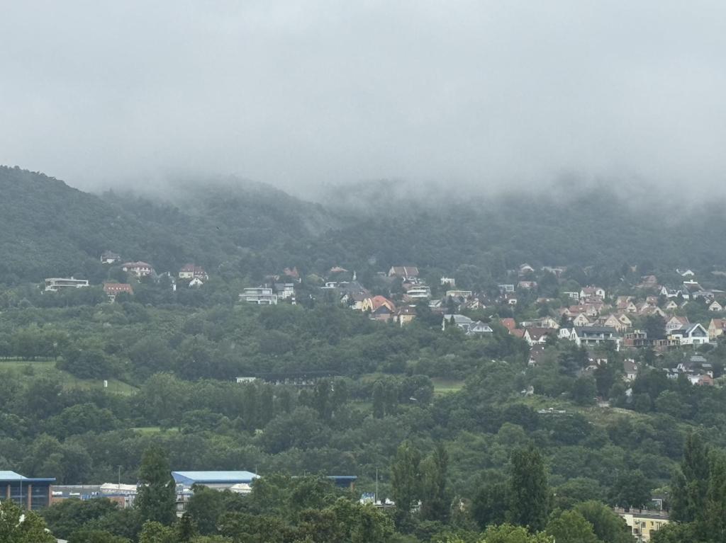 Výhľad na hory alebo výhľad na hory priamo z apartmánu