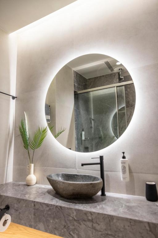 Polyzos Luxury Suites Meteora #1 - Adults Friendly - Resim 23