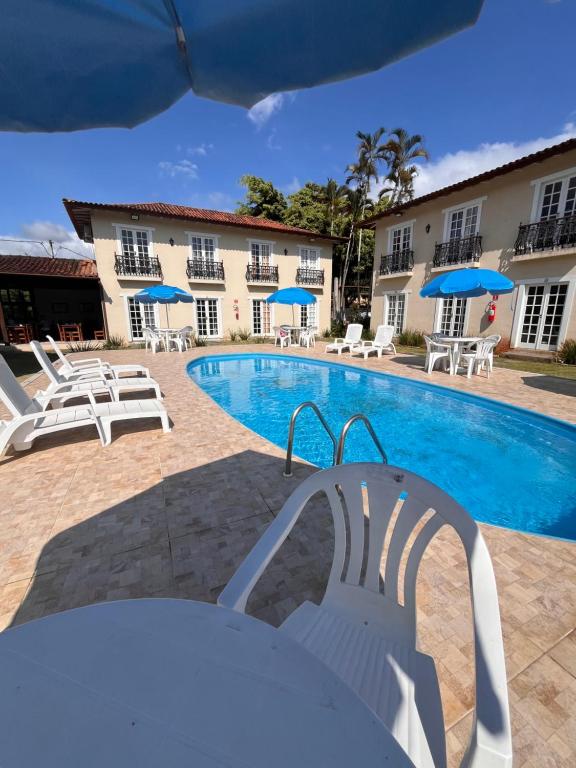A piscina localizada em Pousada Portal de Paraty- COM GERADOR DE ENERGIA ou nos arredores