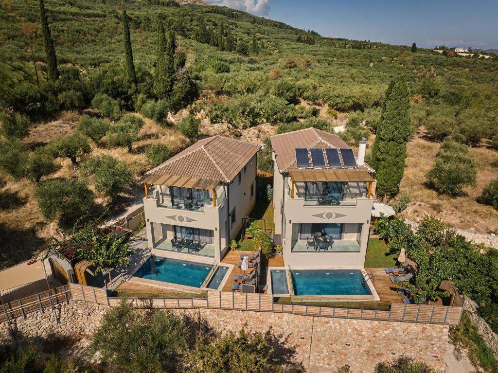Bazén v ubytování Azor Villas - A hidden gem in countryside, by ZanteWize nebo v jeho okolí