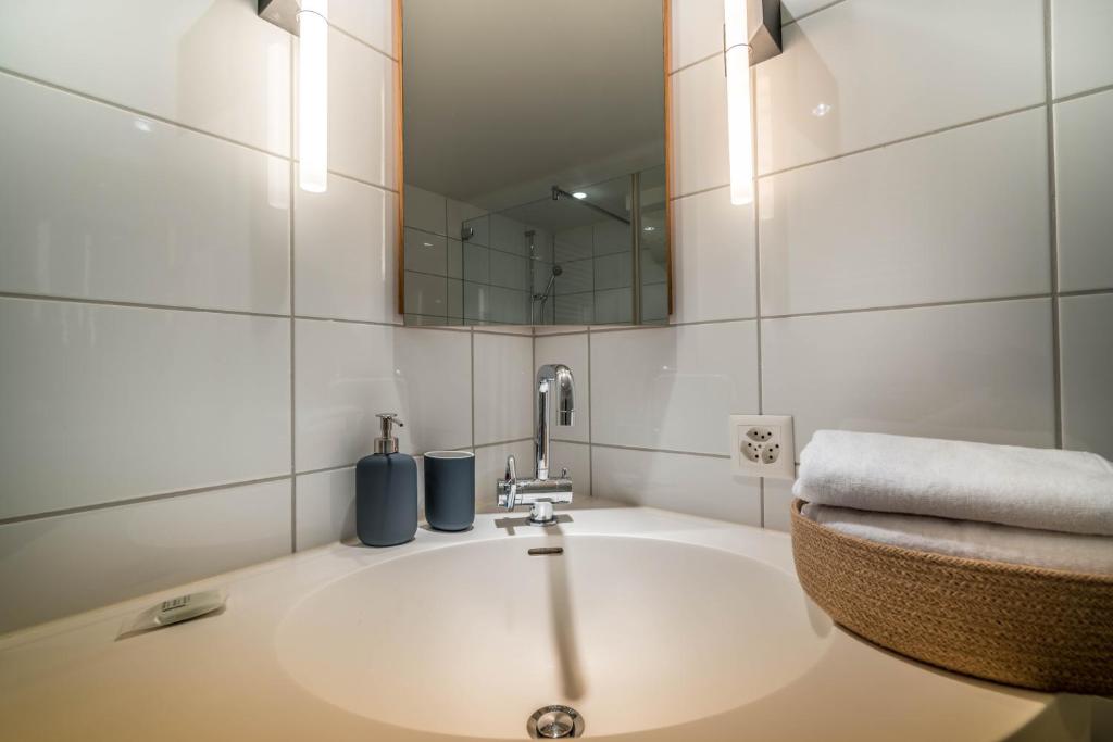 Lake Side Location Bellevue - Resim 32