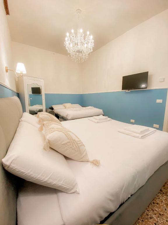 San Polo Luxury Suites in Venice - 2