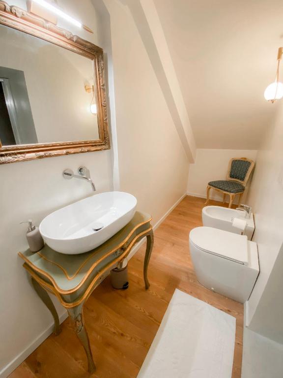 San Polo Luxury Suites in Venice - 8