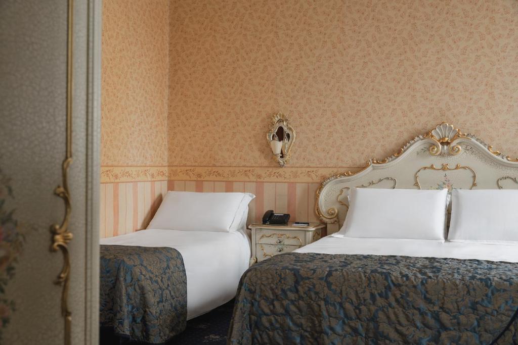 Hotel Montecarlo - Resim 42
