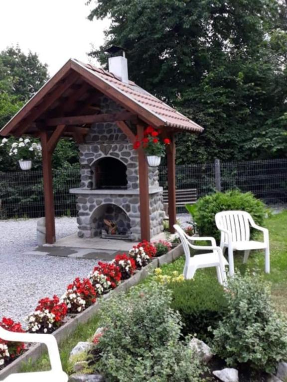 Zahrada ubytování Casa Monika Ciocarliei