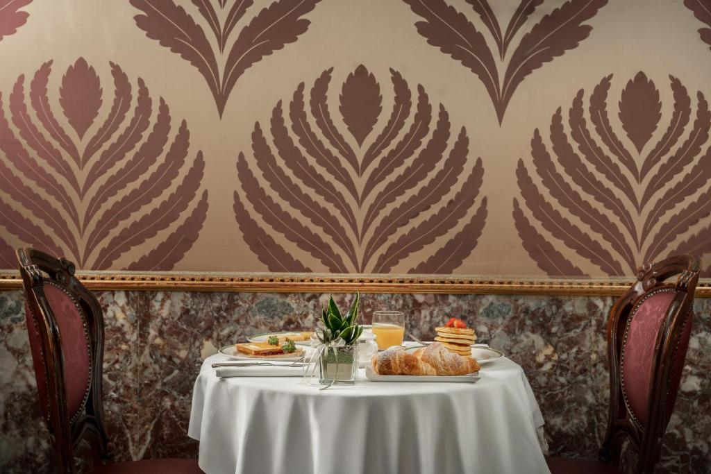 Hotel Montecarlo - Resim 16