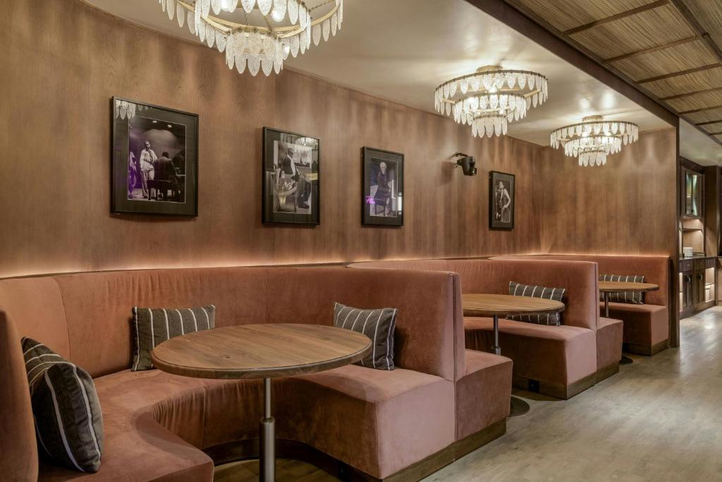 AC Hotel Recoletos by Marriott - Resim 35