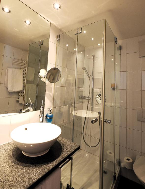 Koupelna v ubytování Hotel Alpina Parpan
