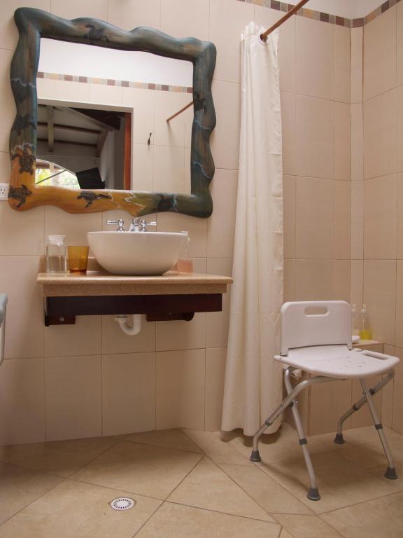 Koupelna v ubytování Hotel Galapagos Suites B&B