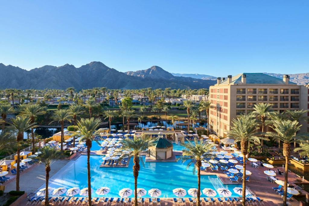 Renaissance Esmeralda Resort & Spa, Indian Wells - Zwembad-groot Balkon, Logeerkamer, 1 King, Bankbed
