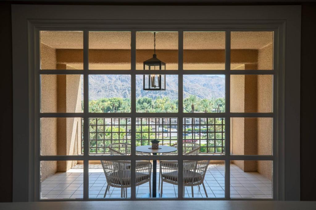 Renaissance Esmeralda Resort & Spa, Indian Wells - One-Bedroom King Suite With Sofa Bed And Balcony