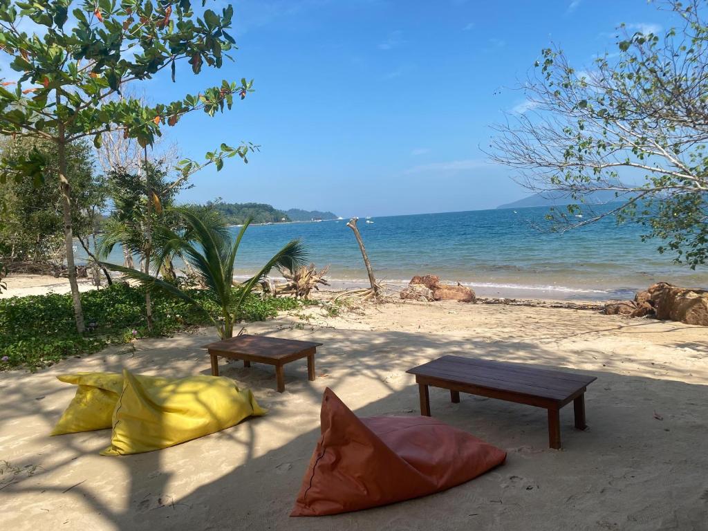 Peisaj natural din apropierea acestui complex