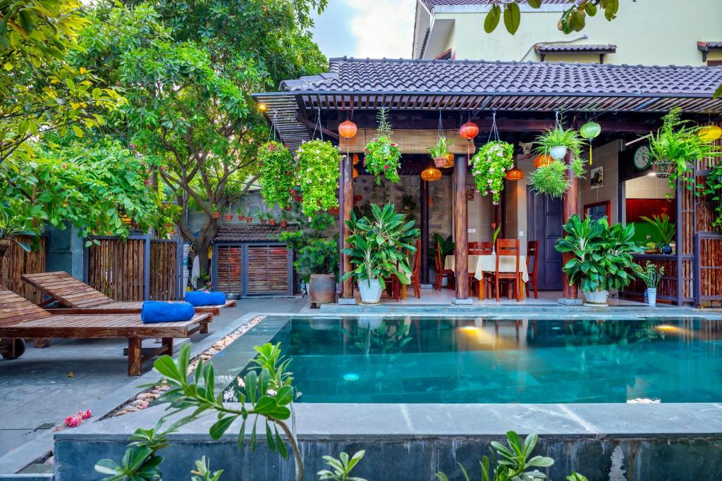 Bazén v ubytování Phuoc Dat Riverside Homestay Hoi An nebo v jeho okolí